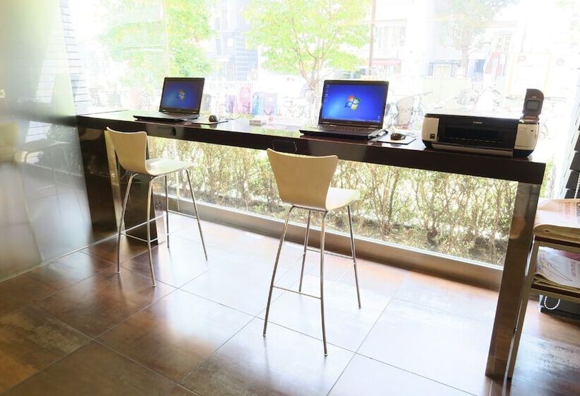 בית מלון כפרי Sotetsu Fresa Inn Higashi Shinjuku