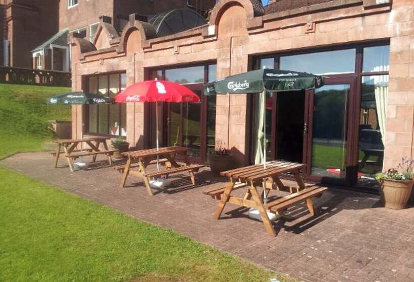 בית מלון כפרי Adamton Country House