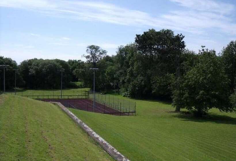 בית מלון כפרי Adamton Country House