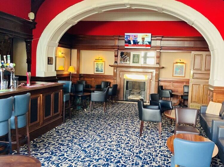 בית מלון כפרי Adamton Country House