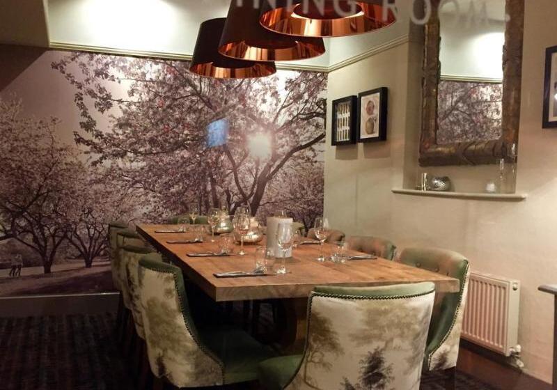 בית מלון כפרי The Angel Inn