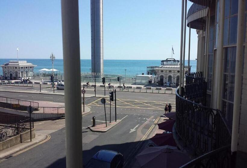 Отель The Beach