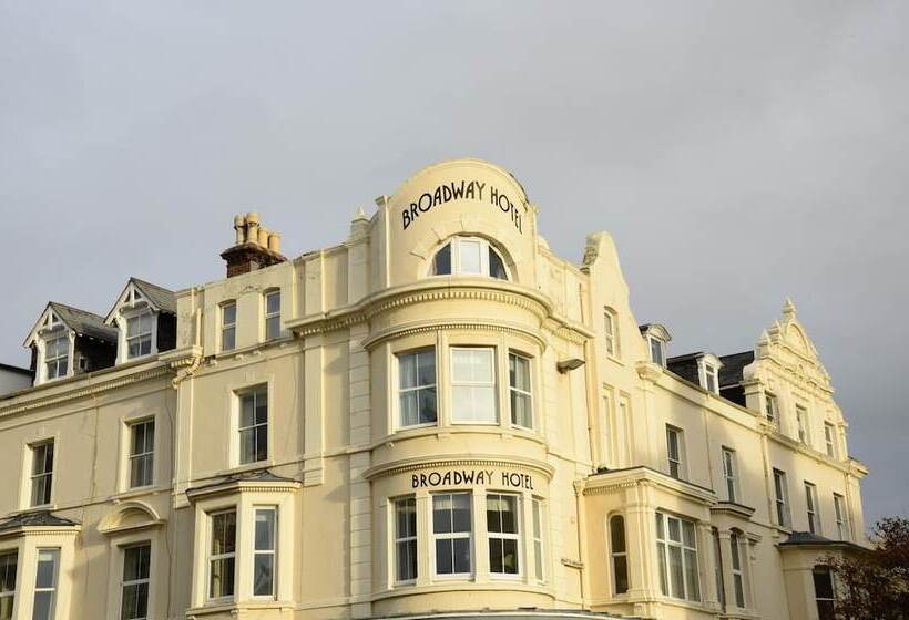 בית מלון כפרי The Broadway