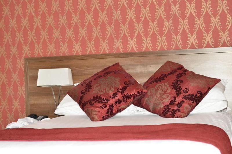 בית מלון כפרי The Broadway