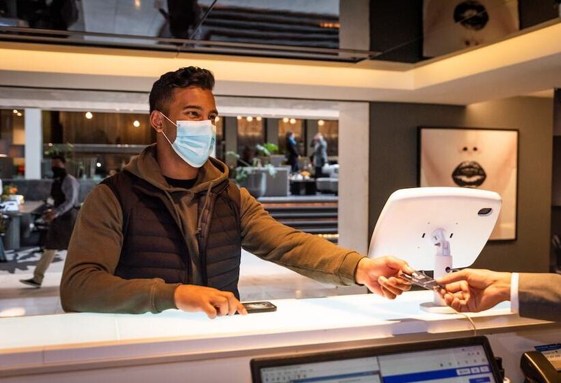 The Capital 15 On Orange Hotel & Spa