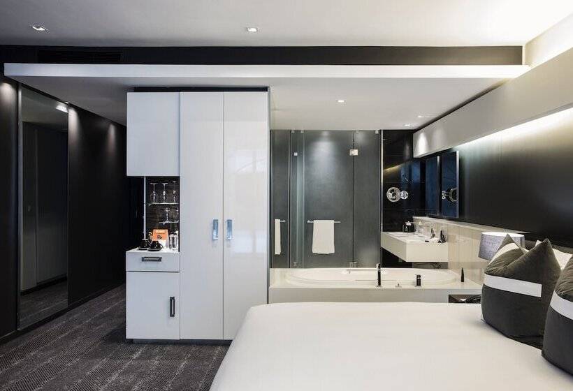 The Capital 15 On Orange Hotel & Spa