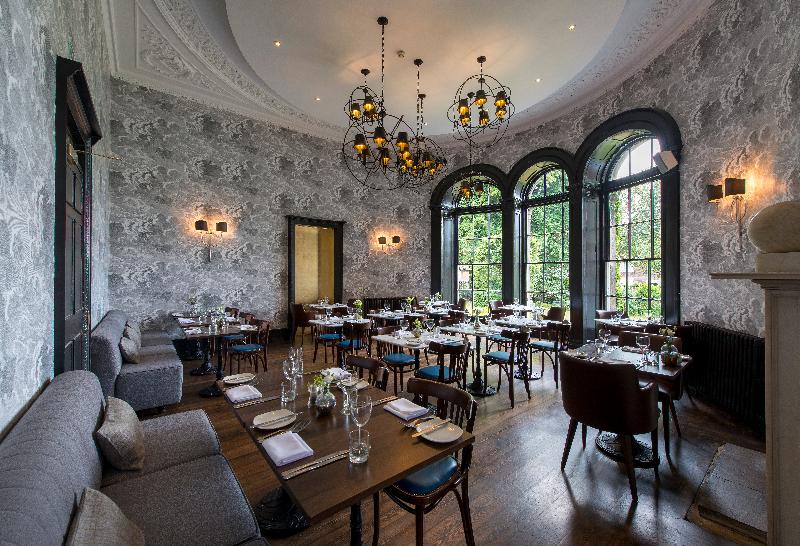 호텔 The Churchill