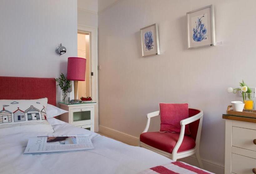 Отель The Claremont