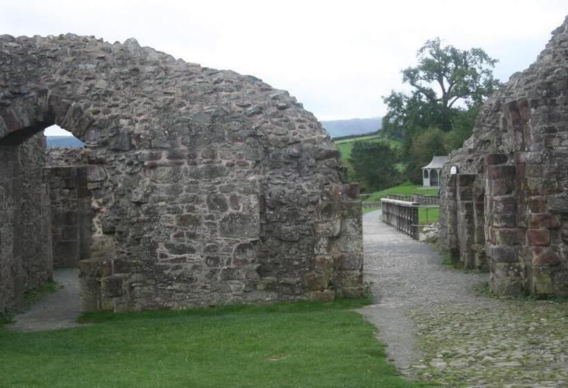 בית מלון כפרי The Dragon