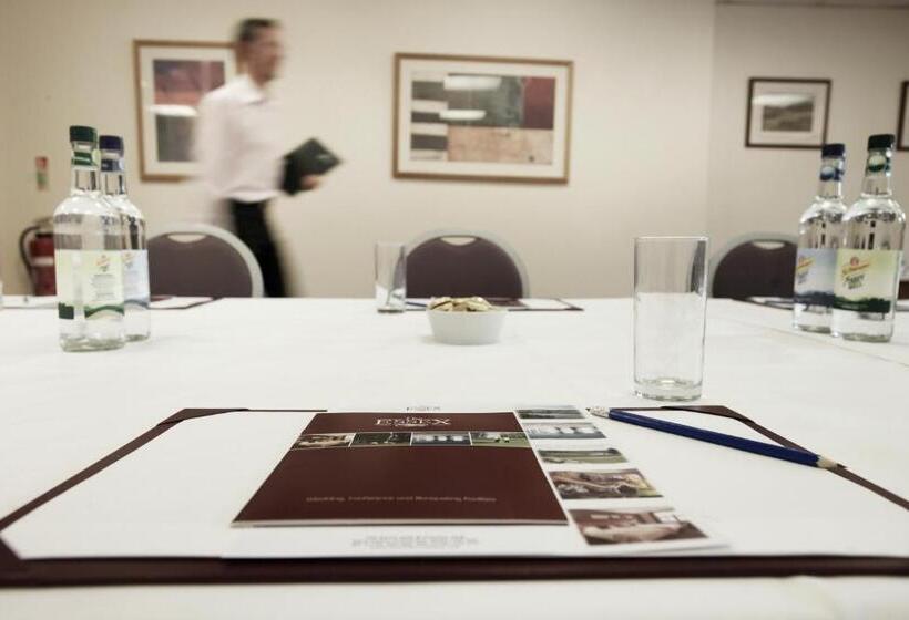 Отель The Essex Golf & Country Club