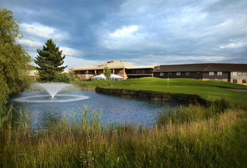 Отель The Essex Golf & Country Club