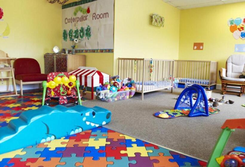 Отель The Essex Golf & Country Club