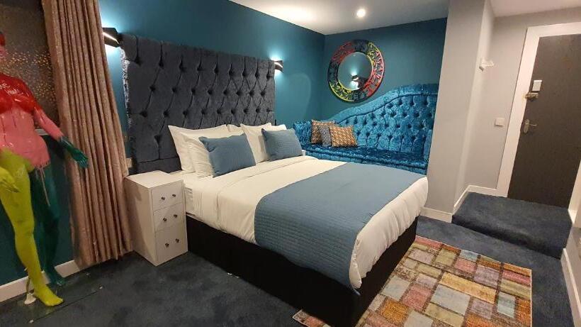 בית מלון כפרי The Gate