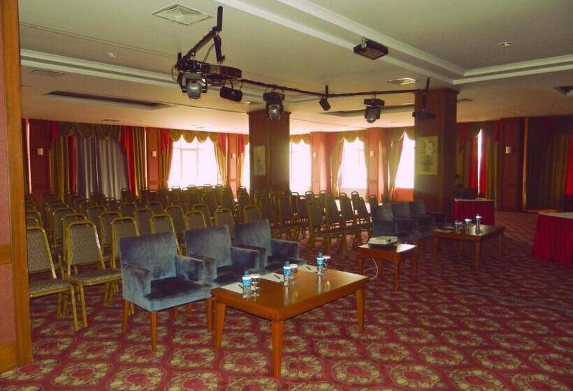 هتل The Green Park Kartepe