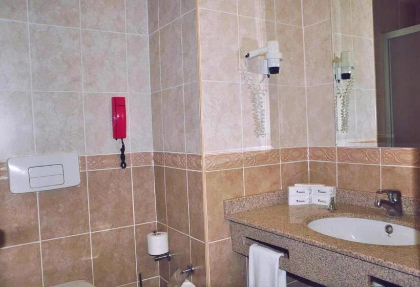 هتل The Green Park Kartepe