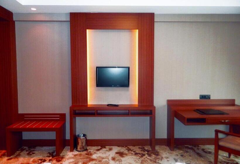 هتل The Green Park Kartepe