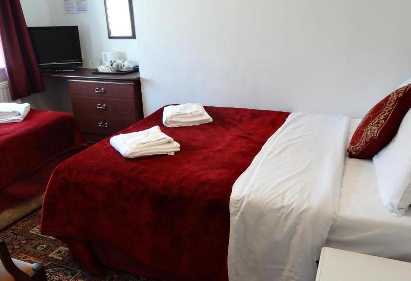 Отель The Kensington And Bar