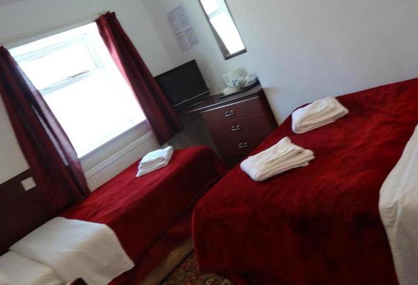 Отель The Kensington And Bar