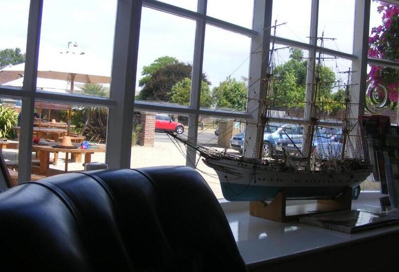 בית מלון כפרי The Old Lodge