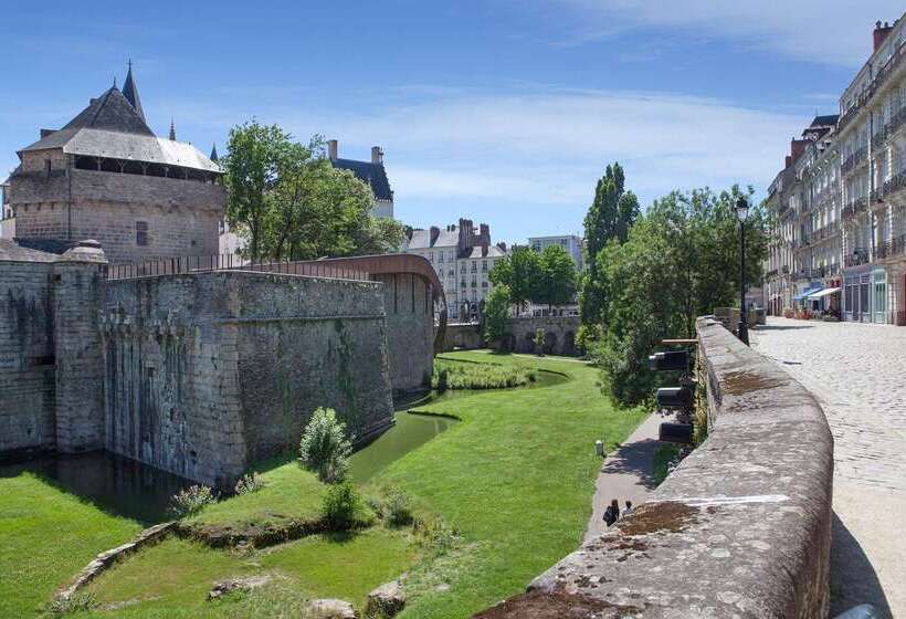 هتل The Originals City, Hôtel Novella, Nantes Centre Gare