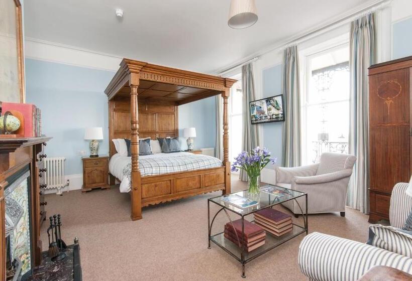 فندق The Royal Harbour