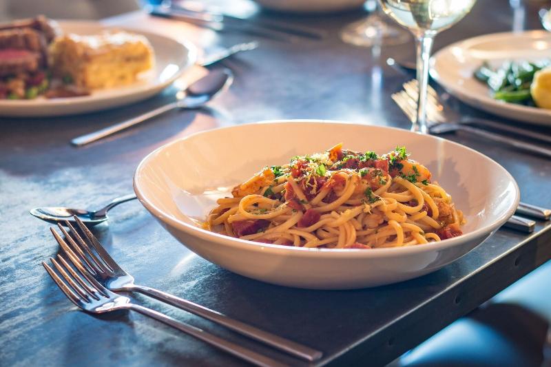 בית מלון כפרי The Saracens Head