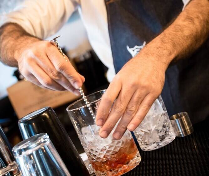 בית מלון כפרי The Saracens Head