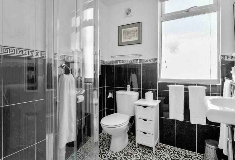 هتل The Somerville