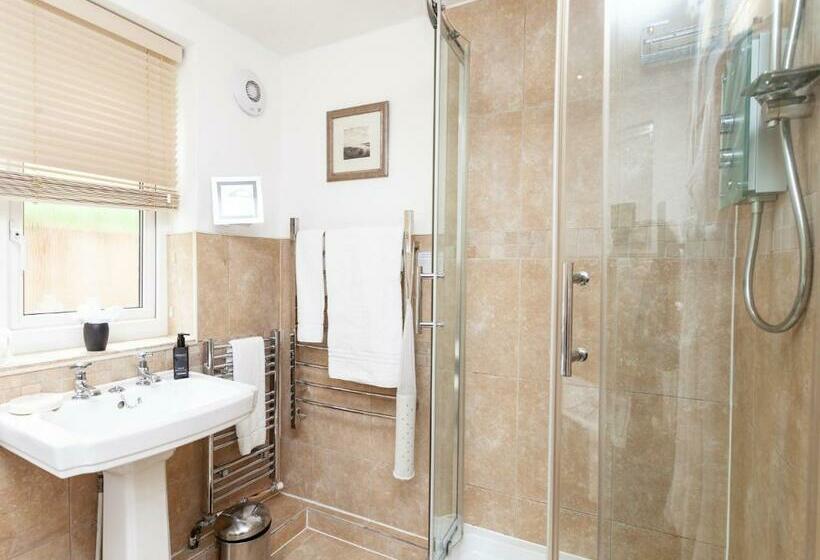 هتل The Somerville