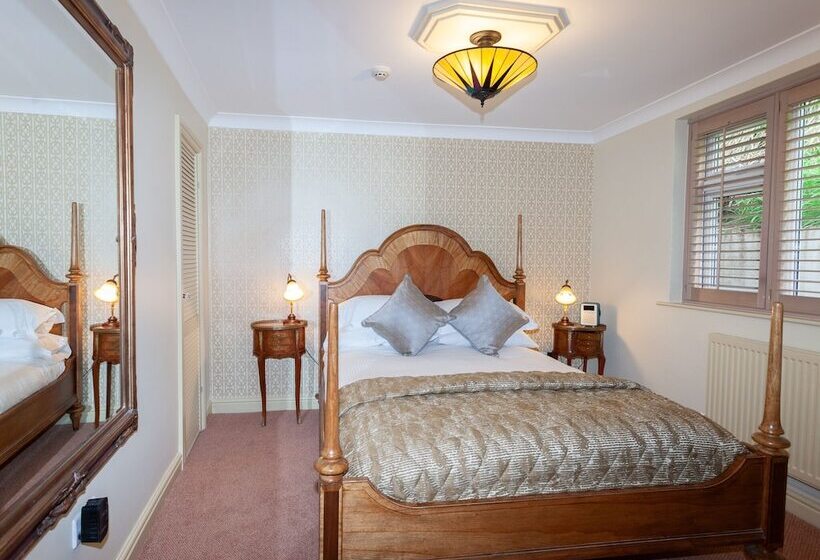 هتل The Somerville