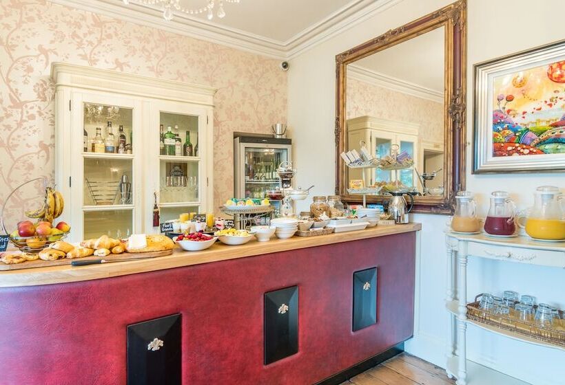 هتل The Somerville