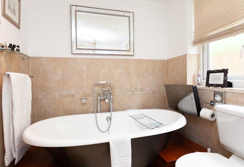 هتل The Somerville