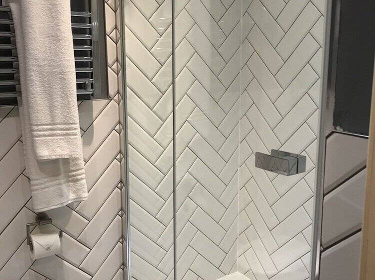 هتل The Somerville