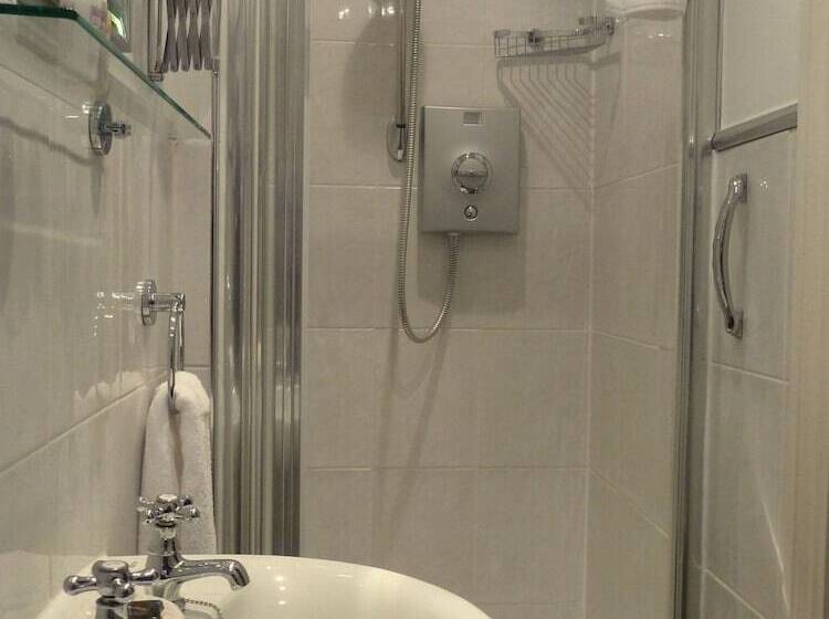 هتل The Somerville