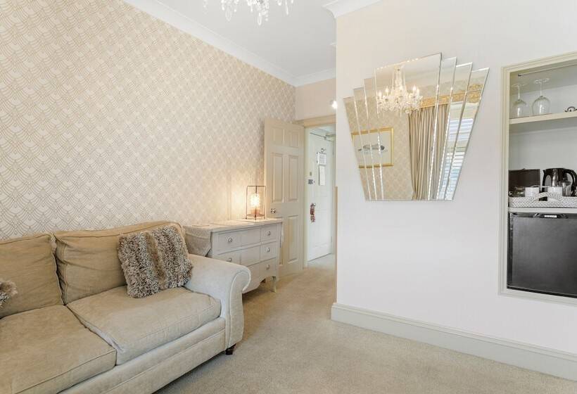 هتل The Somerville