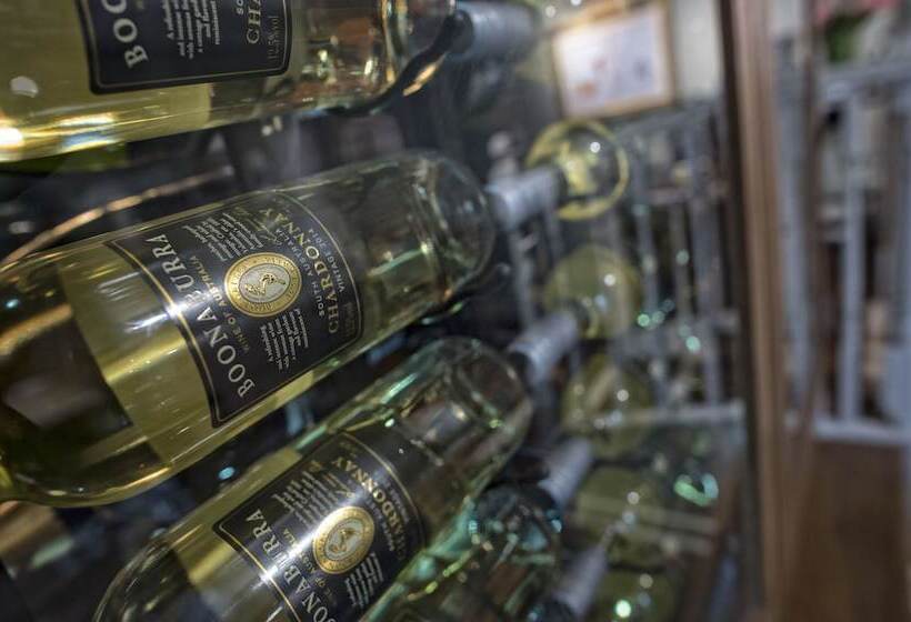 בית מלון כפרי The Sun Inn