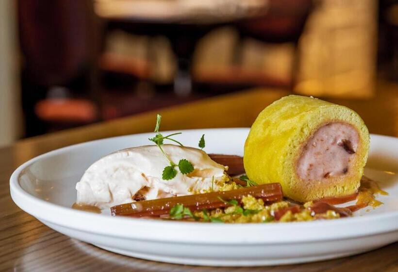 فندق The White Hart