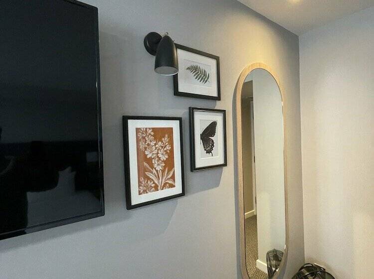 Отель Wilmslow Lodge