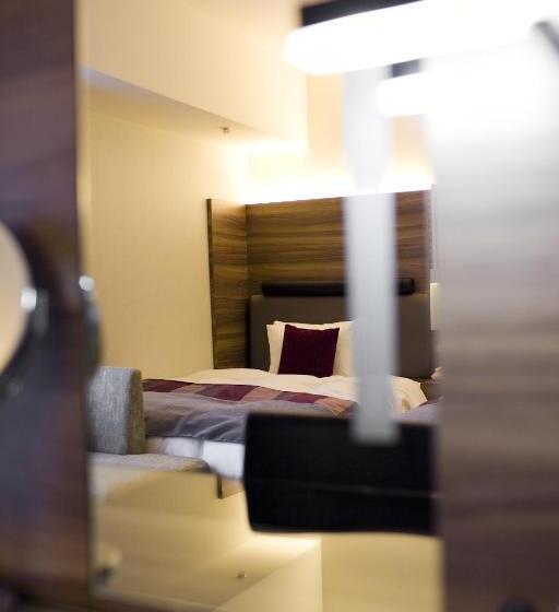 Отель Tokyo Green Palace