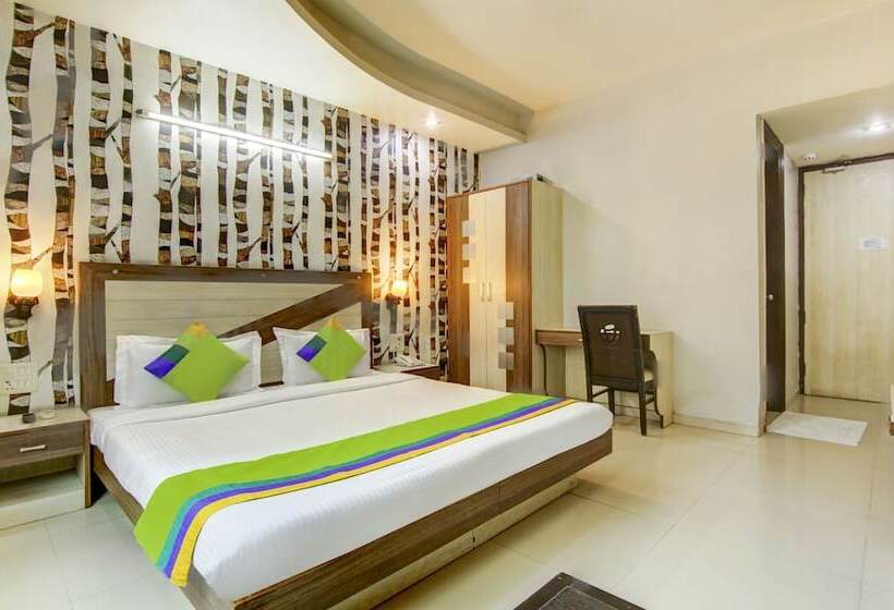 ホテル Treebo Rockwell Plaza