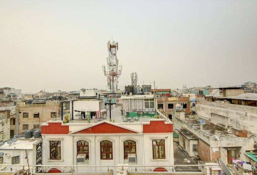 ホテル Treebo Rockwell Plaza