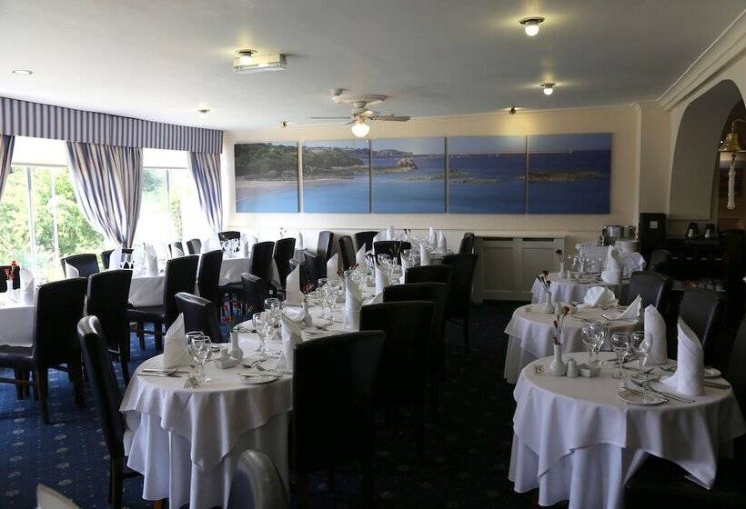 هتل Westhill Country