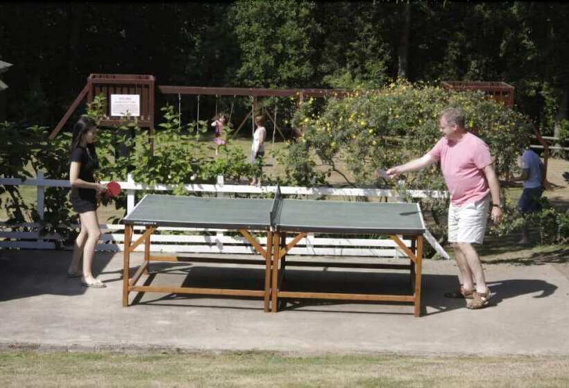 هتل Westhill Country