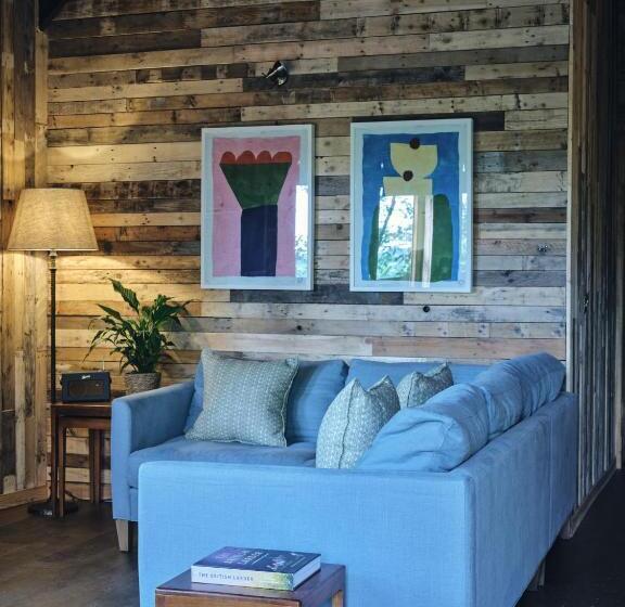 هتل Wildhive Callow Hall