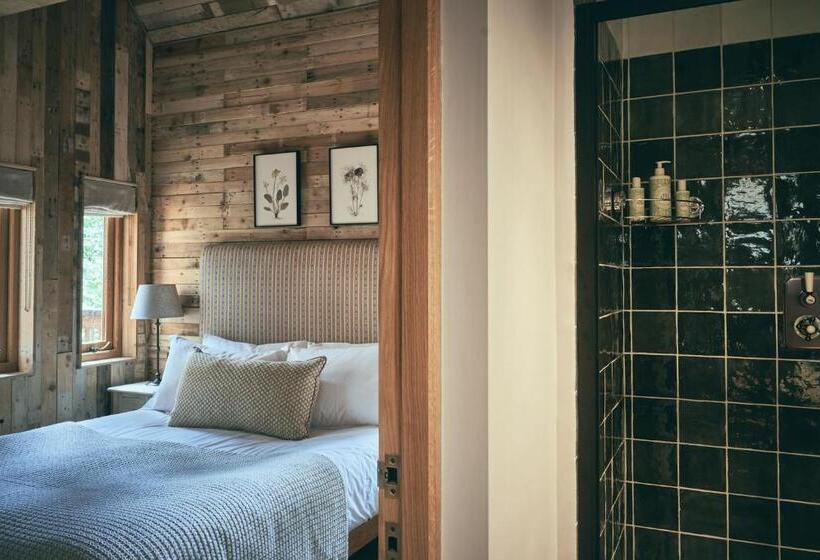 هتل Wildhive Callow Hall