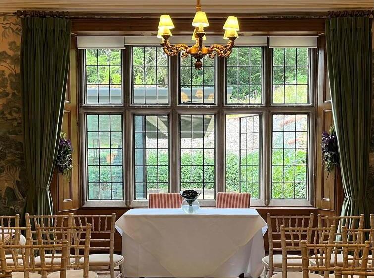 هتل Wildhive Callow Hall