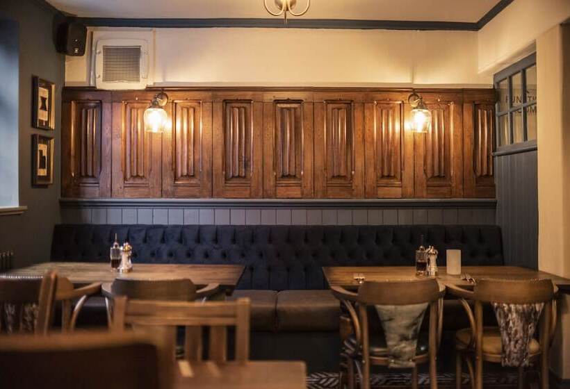 Отель Wilmslow Lodge