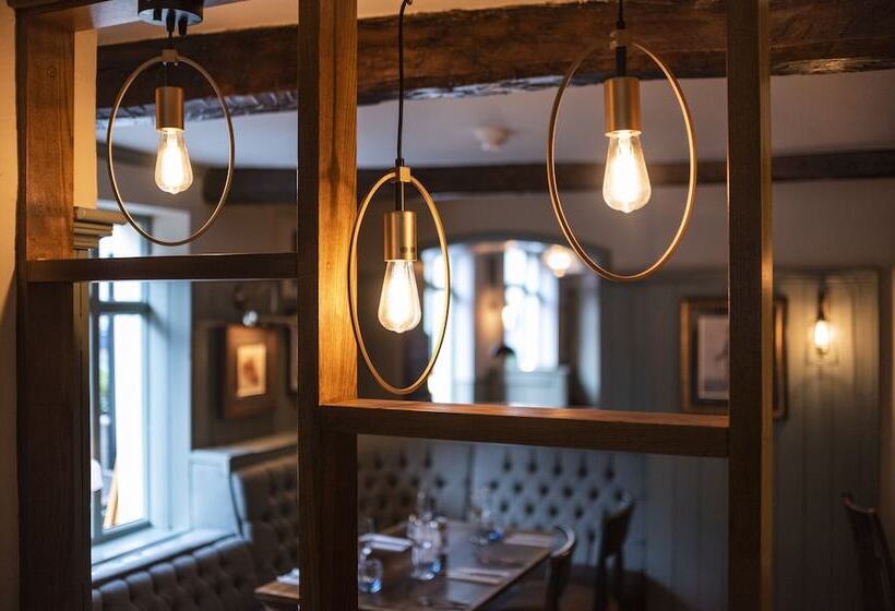 Отель Wilmslow Lodge