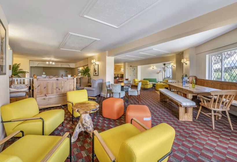 בית מלון כפרי Woodford Bridge Country Club