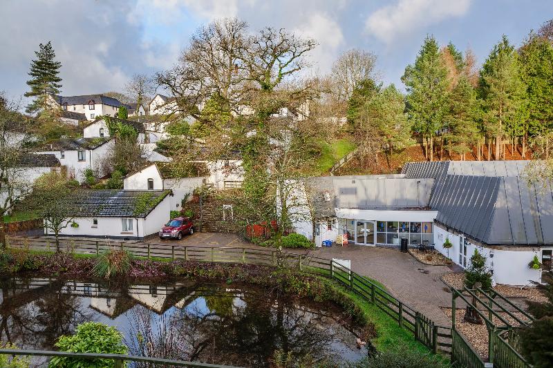 בית מלון כפרי Woodford Bridge Country Club